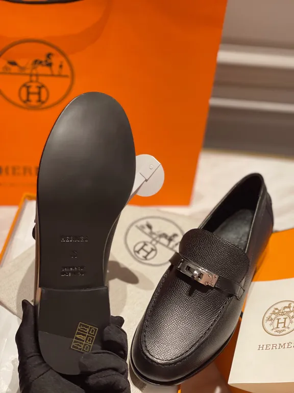 Hermes Shoe 